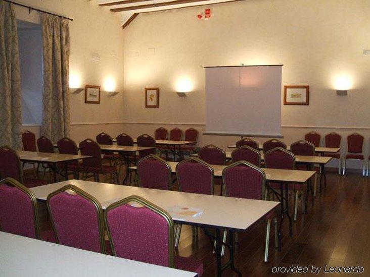 Azz Penafiel Las Claras Hotel & Spa Удобства фото