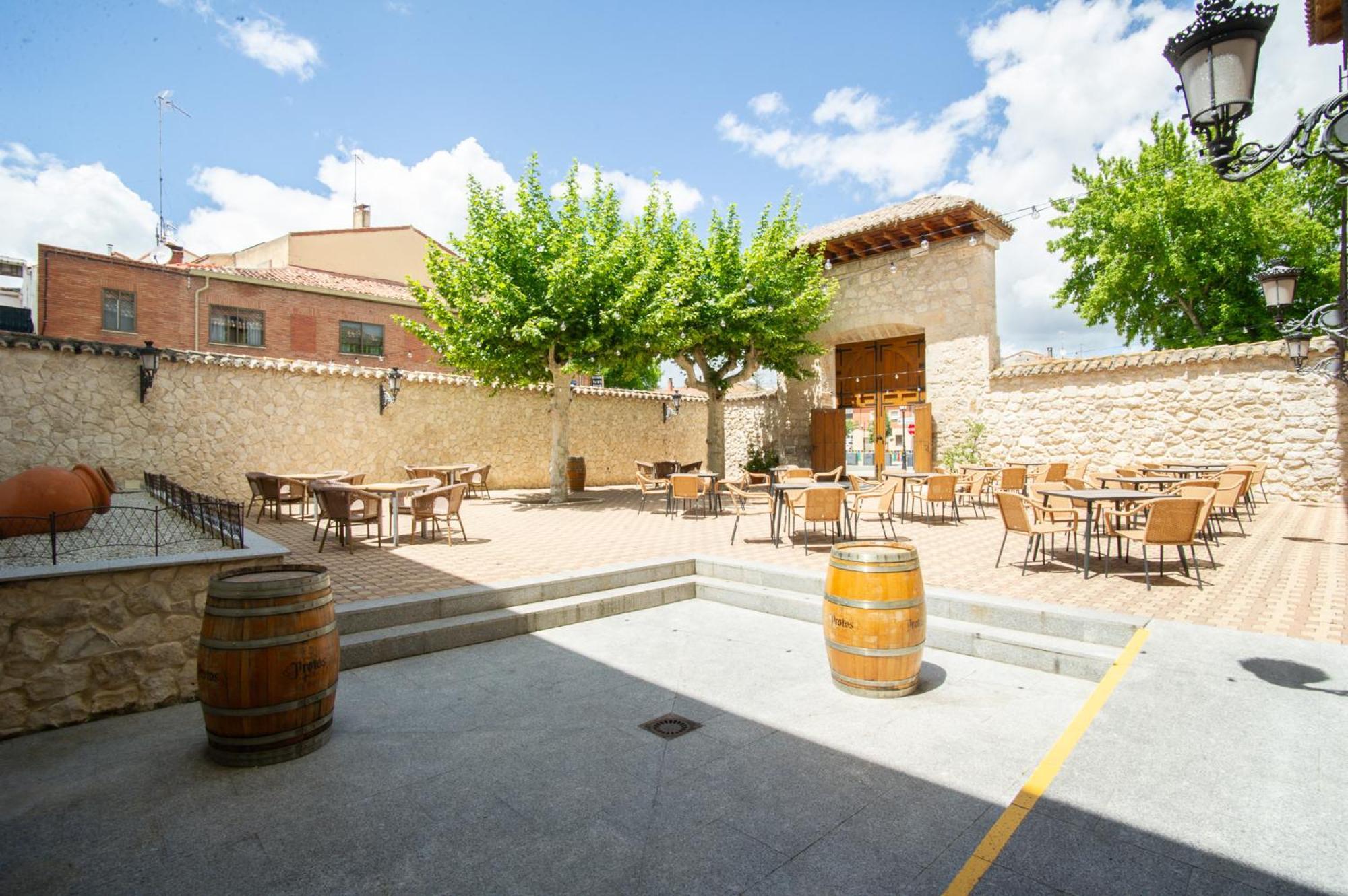 Azz Penafiel Las Claras Hotel & Spa Экстерьер фото