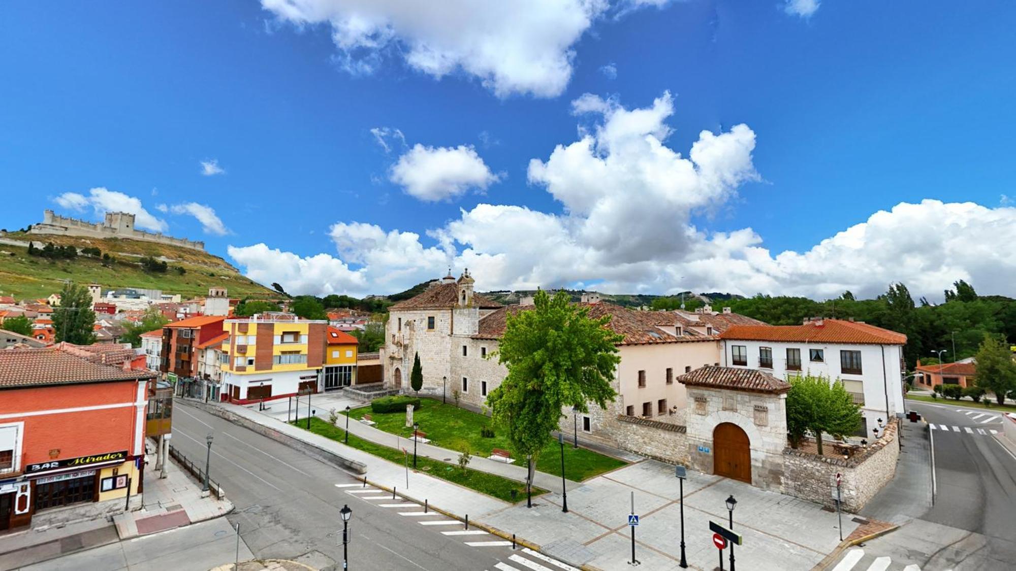 Azz Penafiel Las Claras Hotel & Spa Экстерьер фото